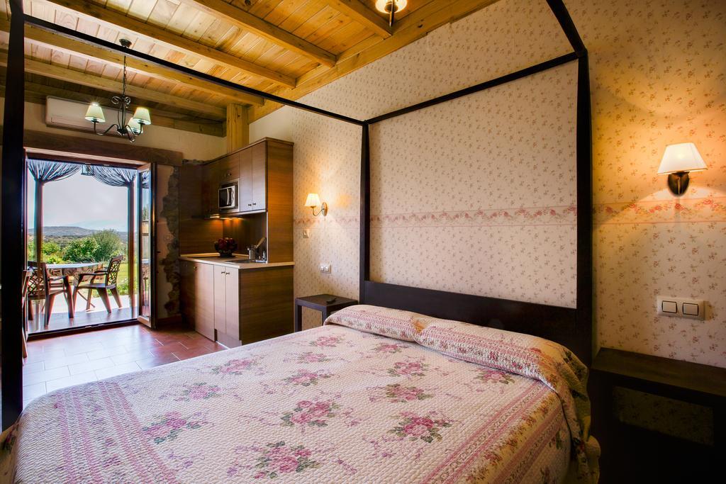 Apartamentos El Jardin Del Poeta Guijo de Granadilla Pokój zdjęcie