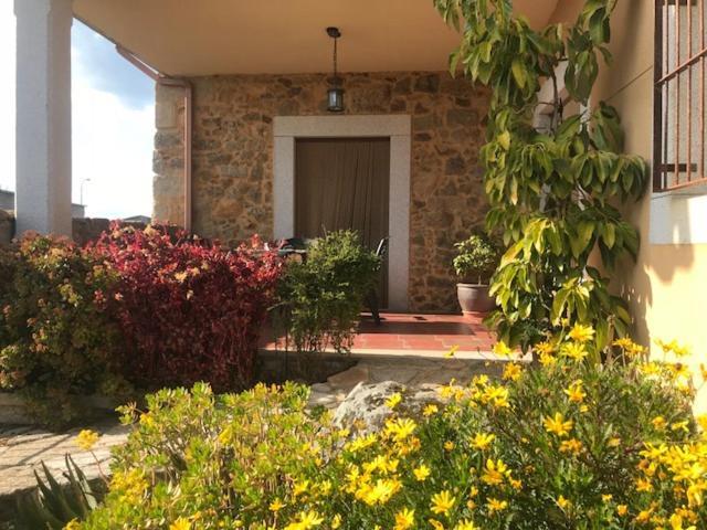 Apartamentos El Jardin Del Poeta Guijo de Granadilla Pokój zdjęcie
