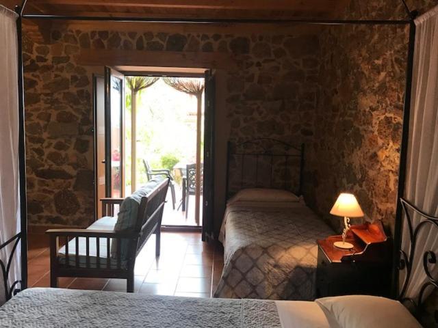 Apartamentos El Jardin Del Poeta Guijo de Granadilla Pokój zdjęcie