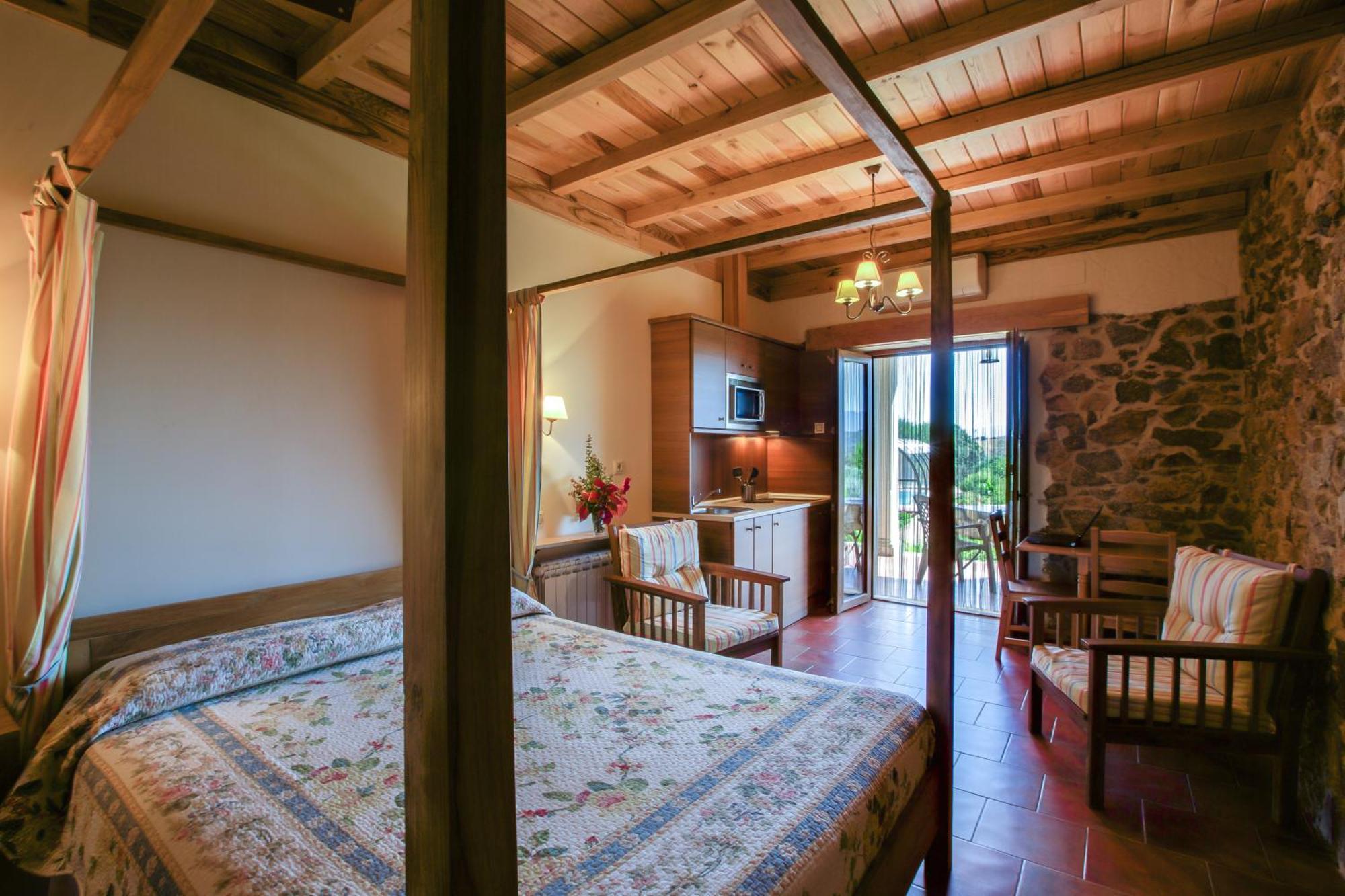 Apartamentos El Jardin Del Poeta Guijo de Granadilla Pokój zdjęcie